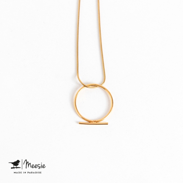 Ketting: Sun bedel aan een Foxy ketting goud op zilver - 3 stuks Ketting: Sun bedel aan een Foxy ketting goud op zilver - 3 stuks